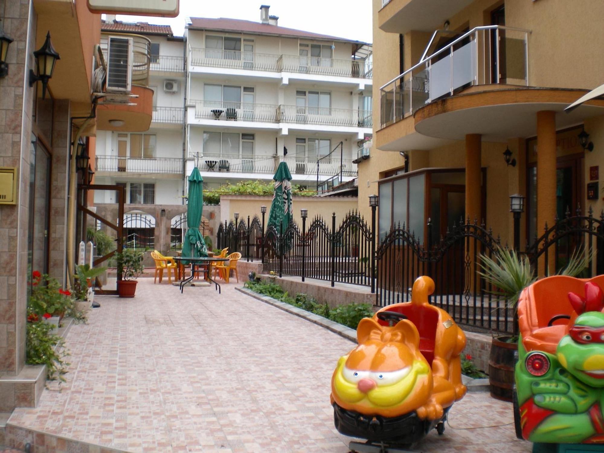Hotel Sirena Primorszko Kültér fotó