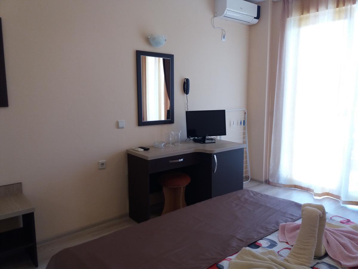 Hotel Sirena Primorszko Kültér fotó