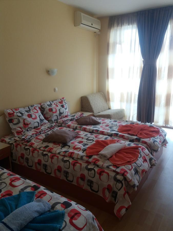 Hotel Sirena Primorszko Kültér fotó